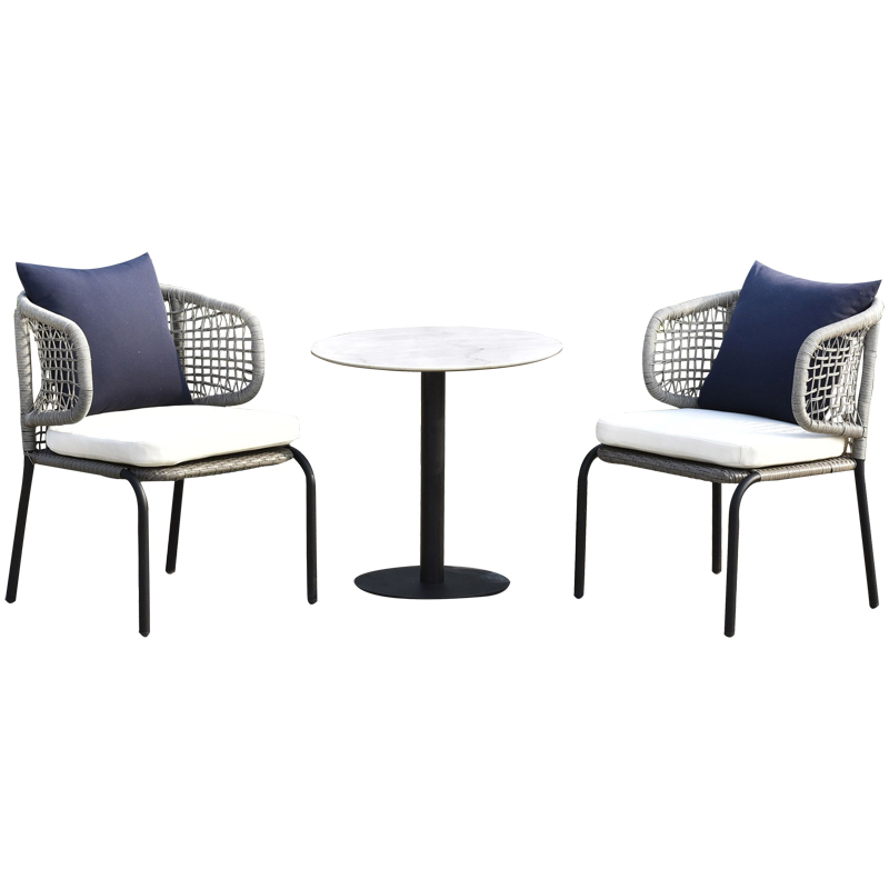 طقم طاولة وكراسي للشرفة بتصميم - مراجعة Outdoor Furniture Italian وسعره